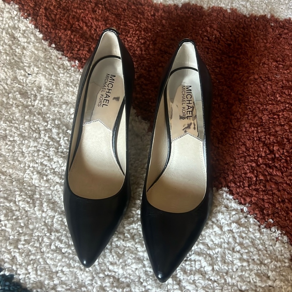 Michael Kors Black Kitten Heels. Size 8M. NEVER BEEN WORN